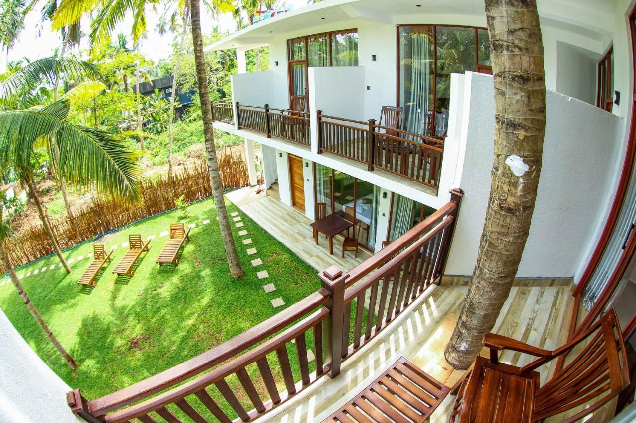 Bay Hiriketiya Hotel Диквела Екстериор снимка
